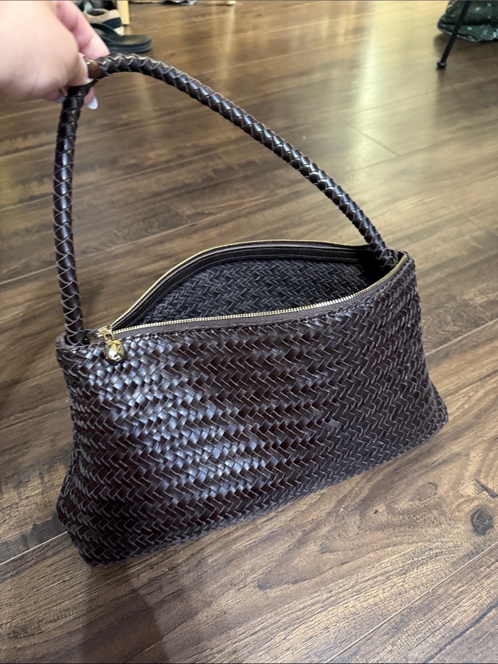 NWT Madewell The Signature Woven Zip Top Shoulder Bag in Coffee Bean - Picture 4 of 12